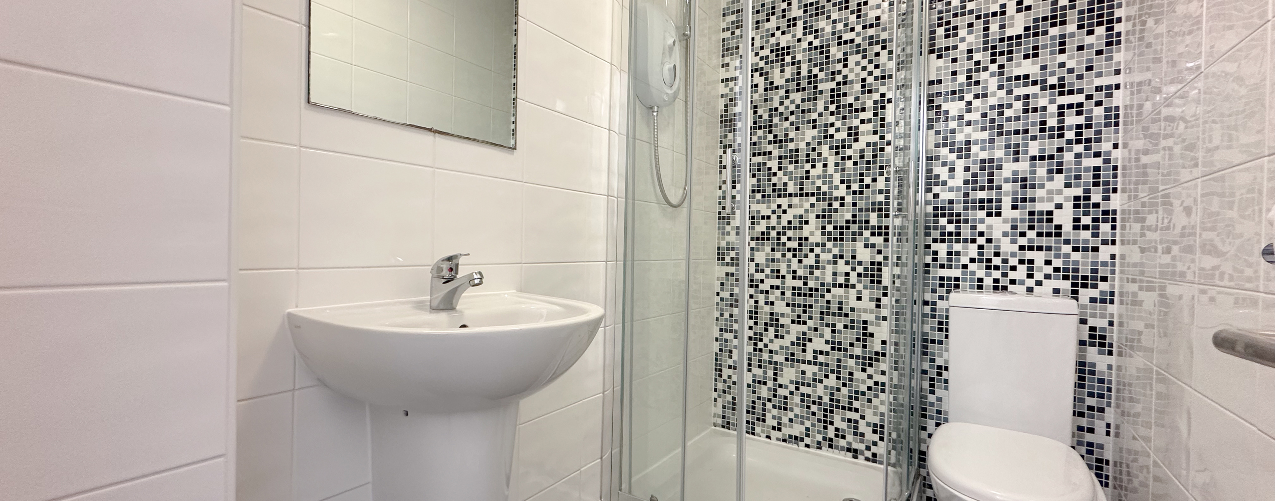 3770-Norwich Avenue West 3