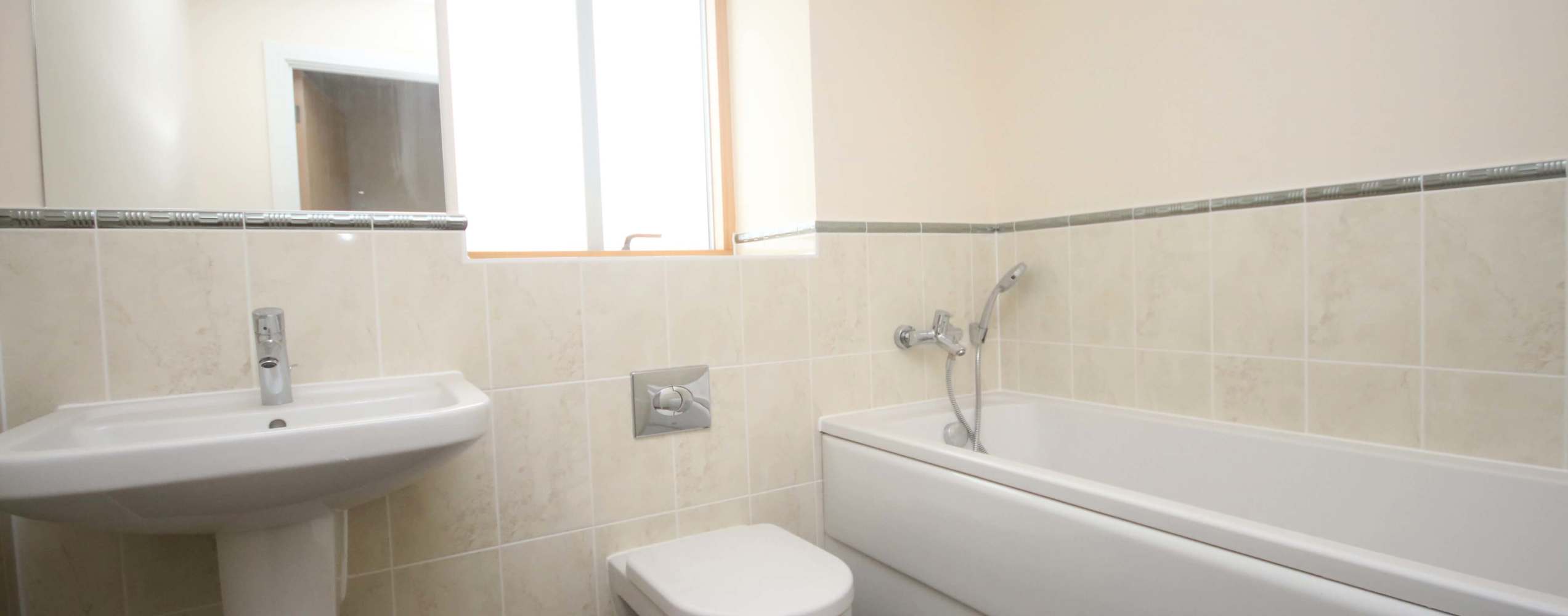 60-Honeycombe Chine, Boscombe 7